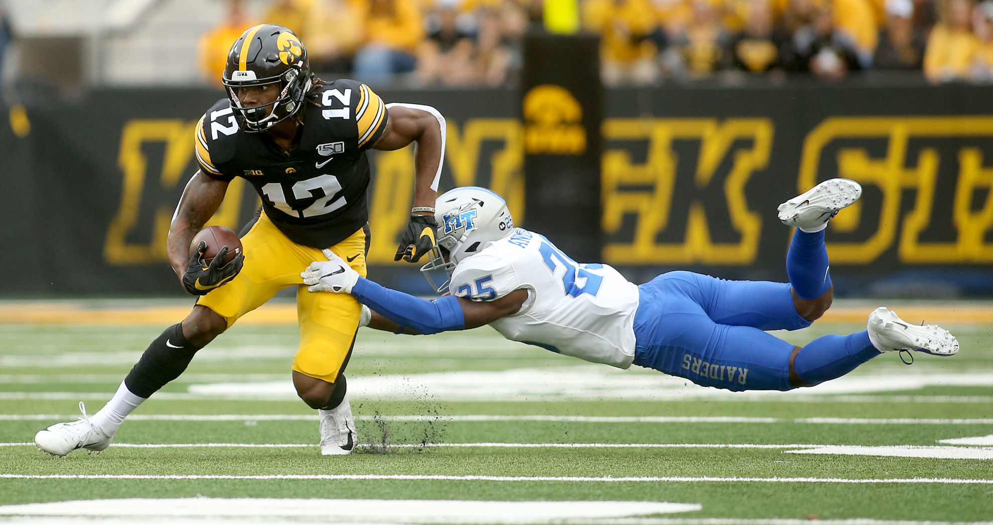 092819-qct-spt-iowa-foot-001